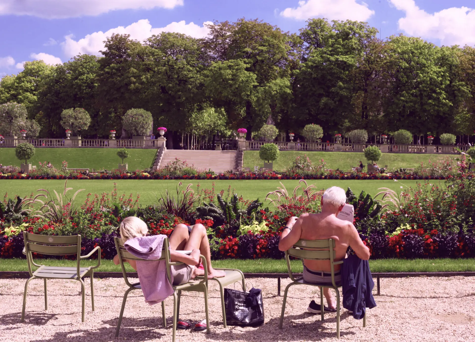 Paris Dazzles Better In Summer